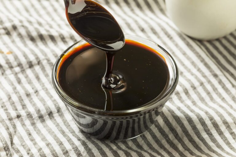 5 Substitutes For Maple Syrup You Should Know